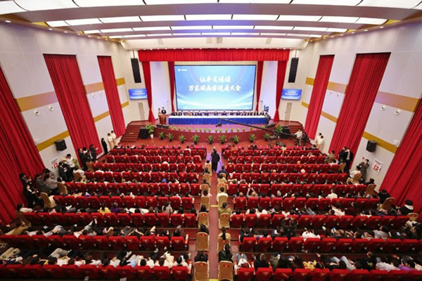 万家丽商圈再提质，打造中国商业新标杆，致富千万家！