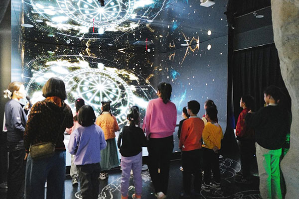 文物 “活” 起来 童心 “创” 未来 ：“当国宝遇见国宝” 温暖收官