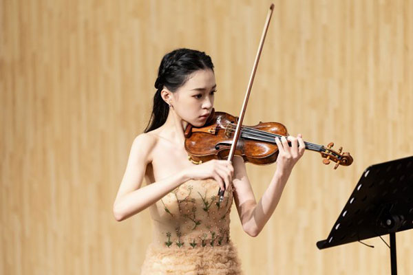 安娜（Anna Samuil）大师班家族音乐会登陆香港艺术慈善同筑音乐梦想